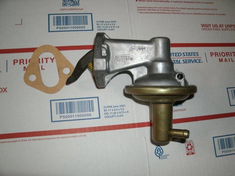 70 RR Bolts and NEW BB Carter fuel pump 015.JPG