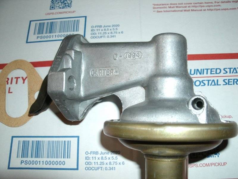 70 RR Bolts and NEW BB Carter fuel pump 016.JPG