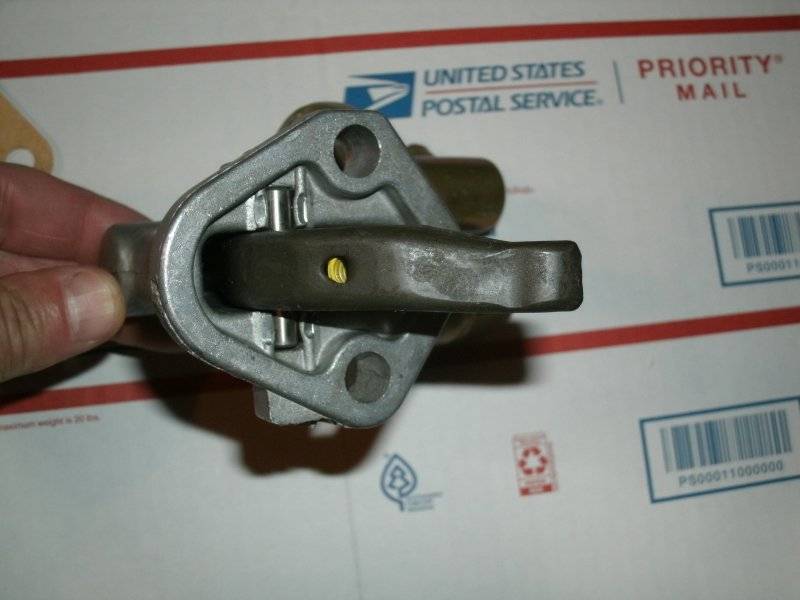 70 RR Bolts and NEW BB Carter fuel pump 021.JPG