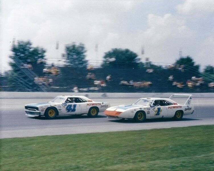 70 Superbird Nascar #1 Roger McCluskey & 70 RR Nascar #41.jpg