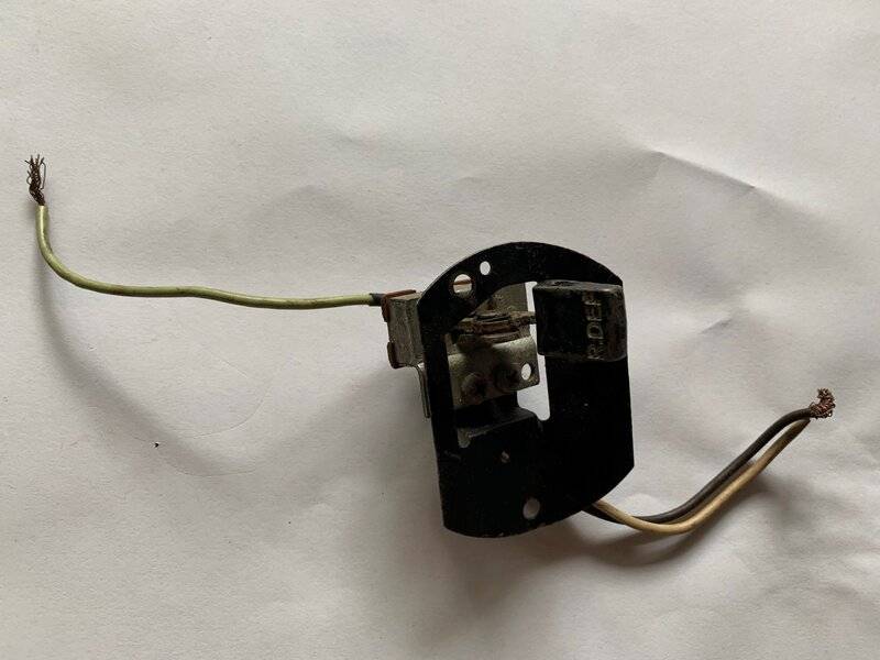 70 Switch 1.jpg