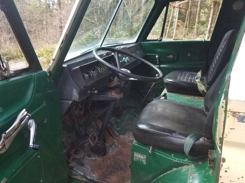 700cab.jpg