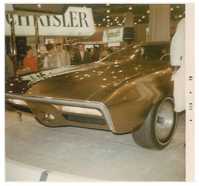 70chryslerd'oro4.jpeg