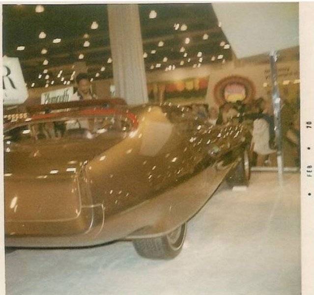 70chryslerd'oro6.jpeg