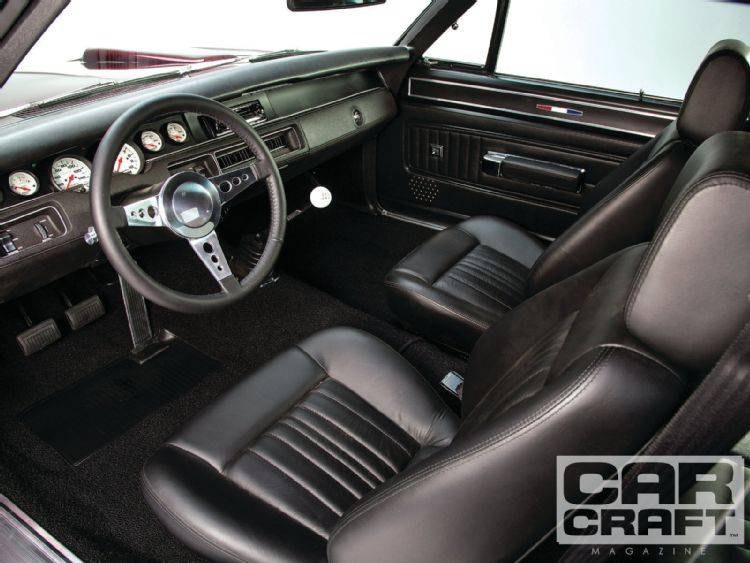 70roadbeeinteriorphoto.jpg