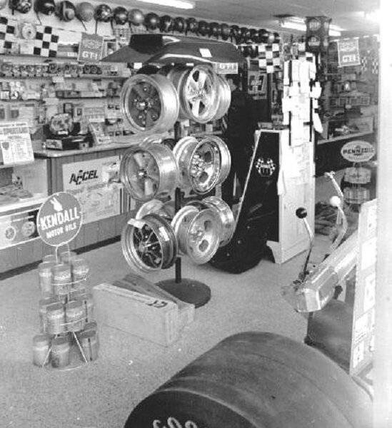 70's Classic Speed Shop.jpg