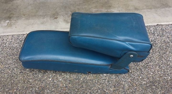 71 Buddy Seat 3.jpg