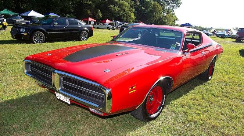 '71 Dodge Charger 500 (5).jpg