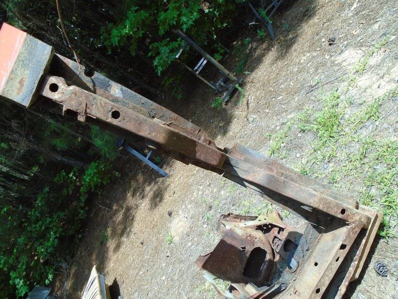 71 rr frame rail+ 013.JPG