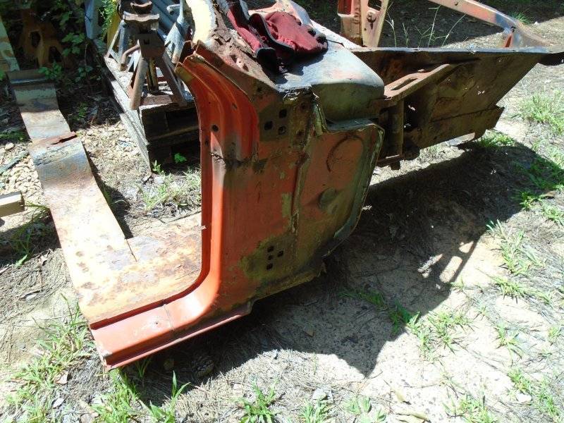 71 rr frame rail+ 015.JPG