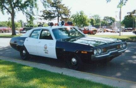 71 Satellite LAPD Adam12 patrol car.jpg