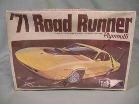 71 Superbird Roadrunner custom model box.jpg