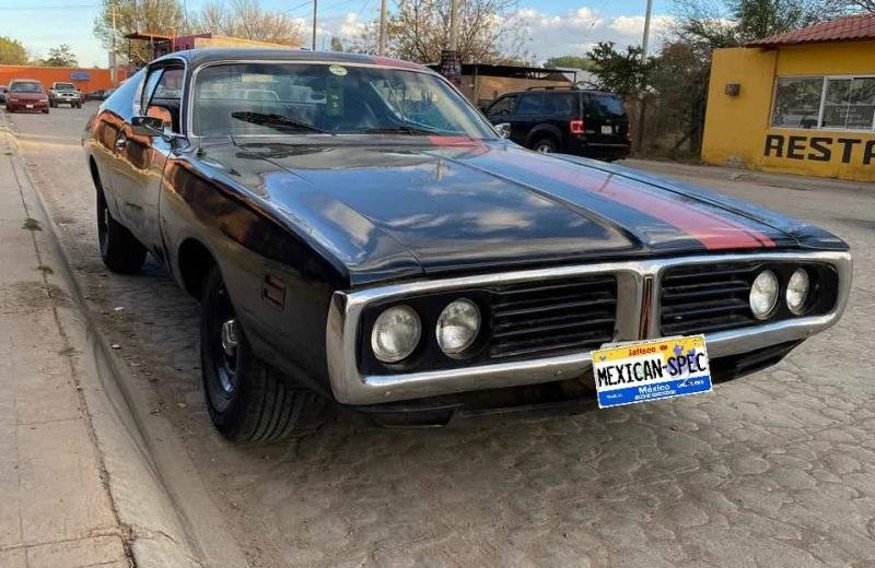 71charger-DGO-black9-03-rf.jpg