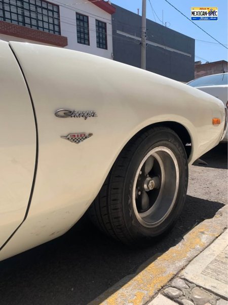 72chargerSE-PUE-whiteS-07-rightfender.jpg