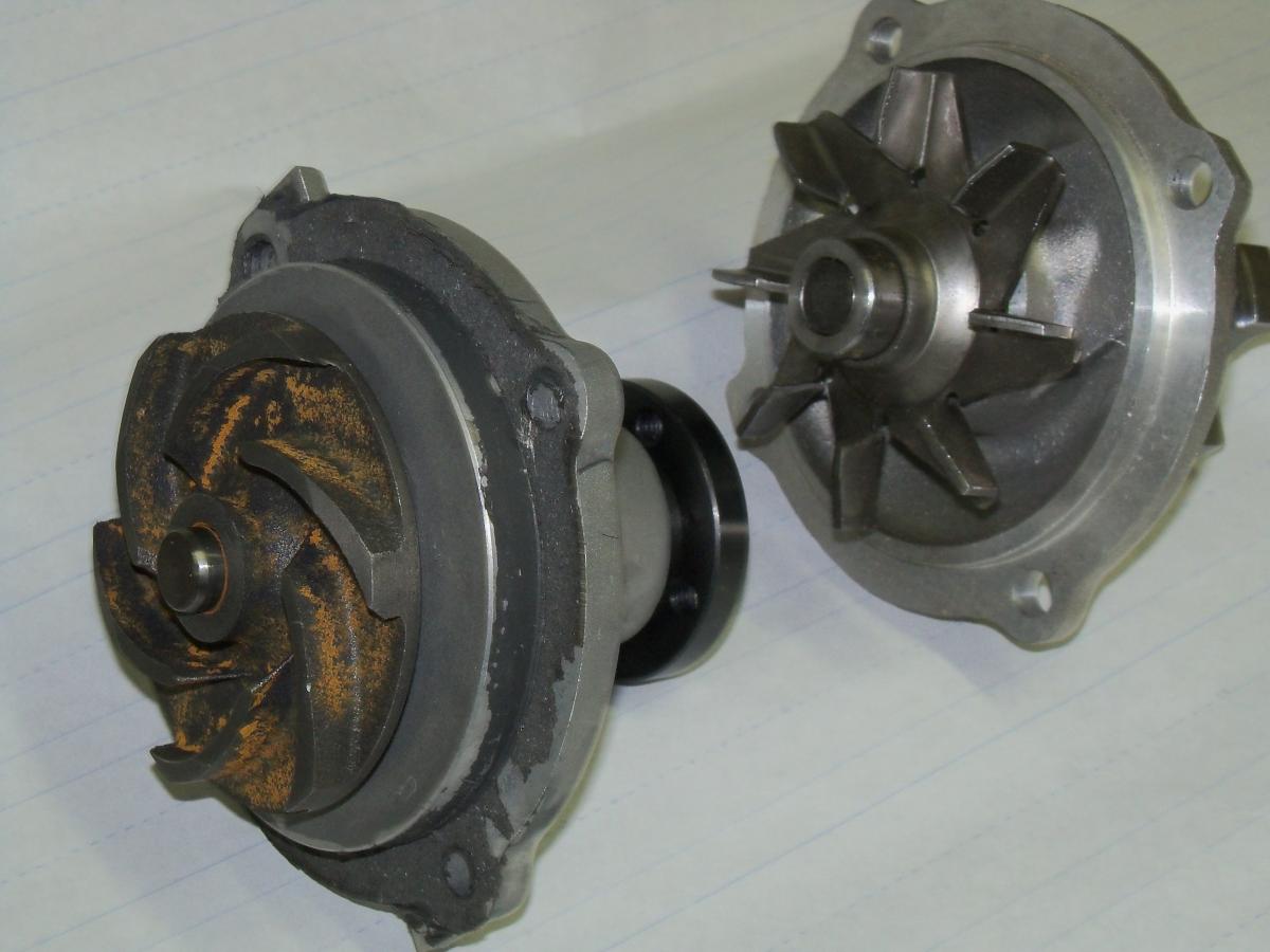 73 RR waterpump Nov 12, 2010 003.jpg