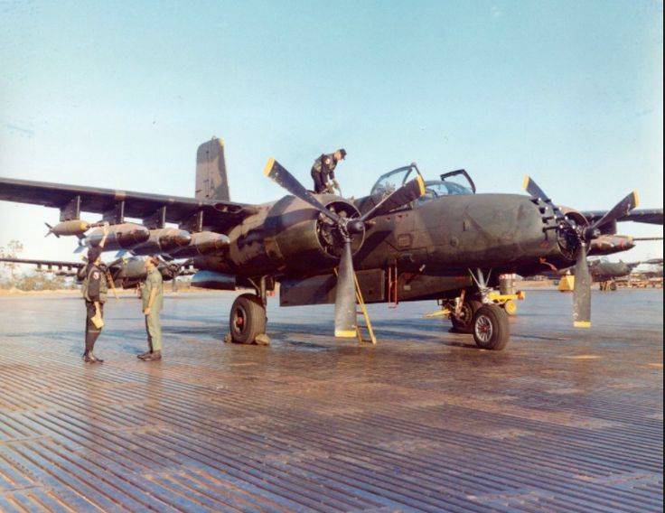 73dc2a59f5fdfca47e33112a4abcb860--bombers-post.jpg