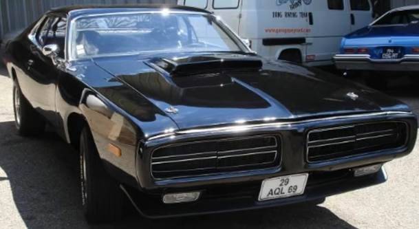 74-hood-scoop.jpg