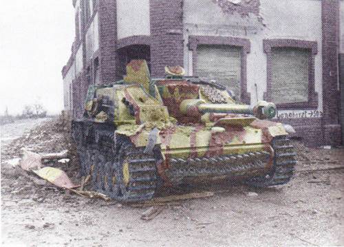 743rd+TB+Warden+Nov+18+Sturmgeschutz+III8.jpg