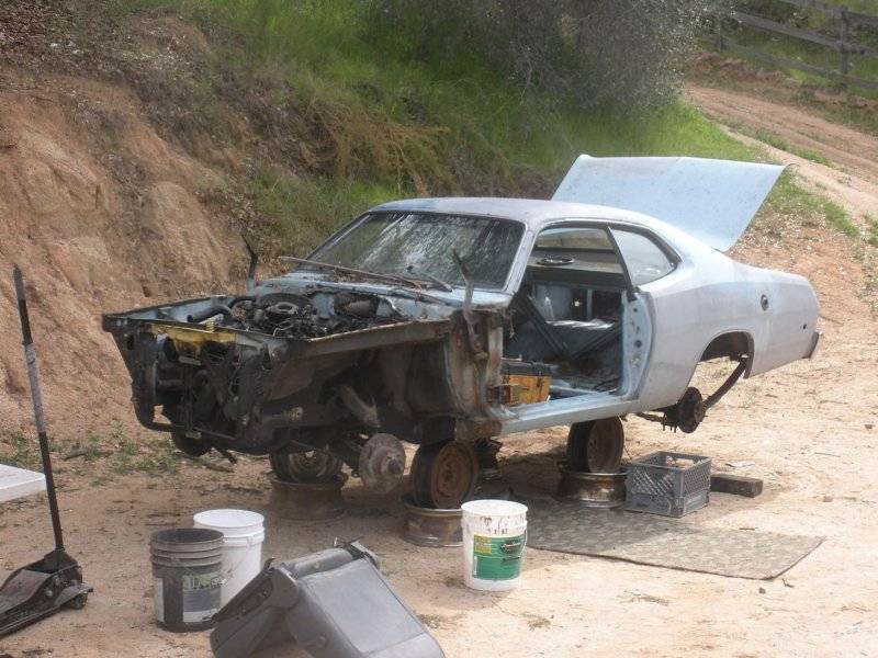 75 Duster J.JPG