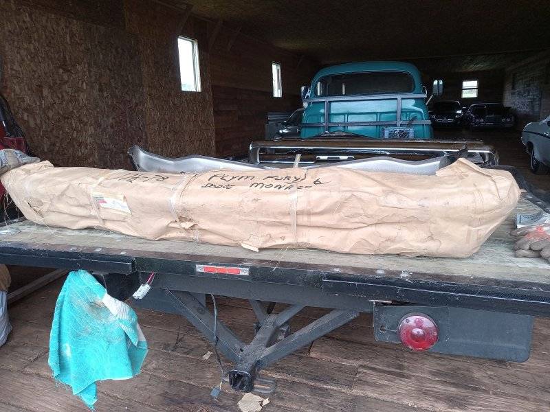 77 1:2 - 78 Dodge Monaco and Plymouth Fury Front NOS 1.jpg