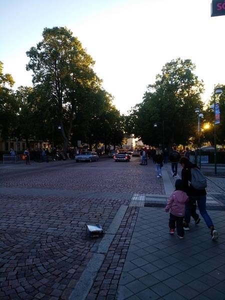 77df57ff0426.jpg