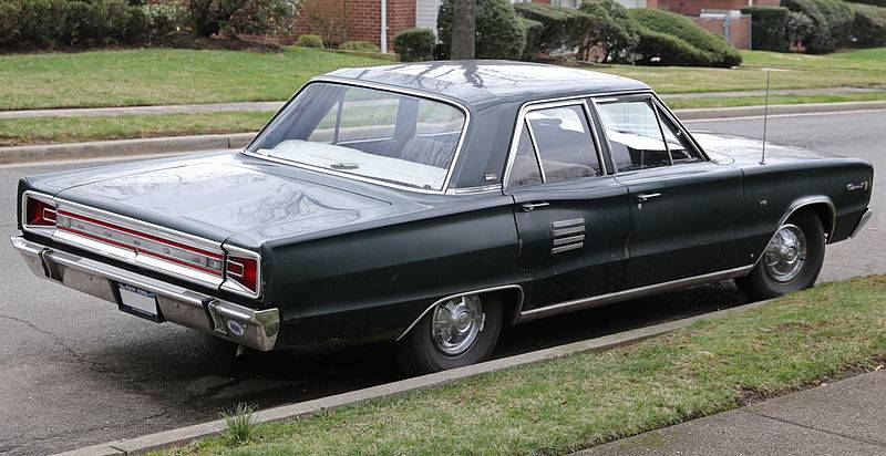 800px-1966_Dodge_Coronet_500_SE_rear_right.jpg