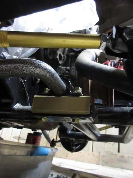 82_front_sway_bar_spacer_poweder_coated.jpg