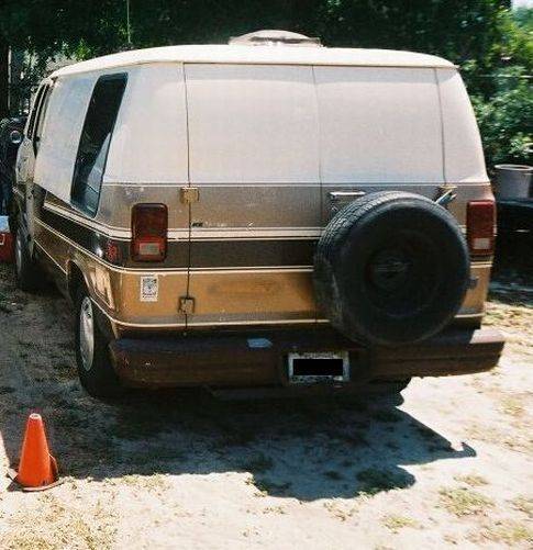 87-dodge-ram-van-150-custom-van-7.jpg