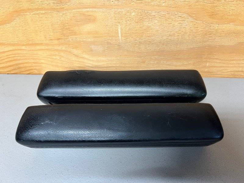 9.5 armrests pair top.jpg