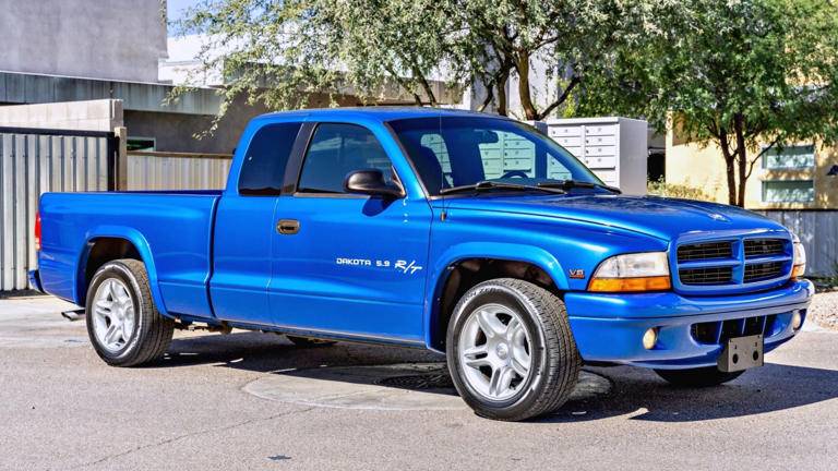 99 Dakota RT 5.9ltr Magnum Ext Cab - blue.jpg