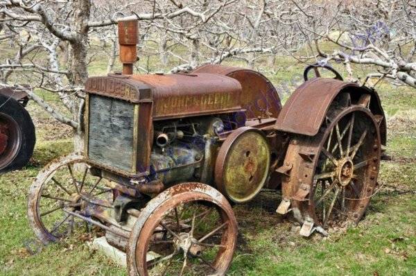 9ab242f697f9e7d8e8a83b6ff2149f95--antique-tractors-old-tractors.jpg