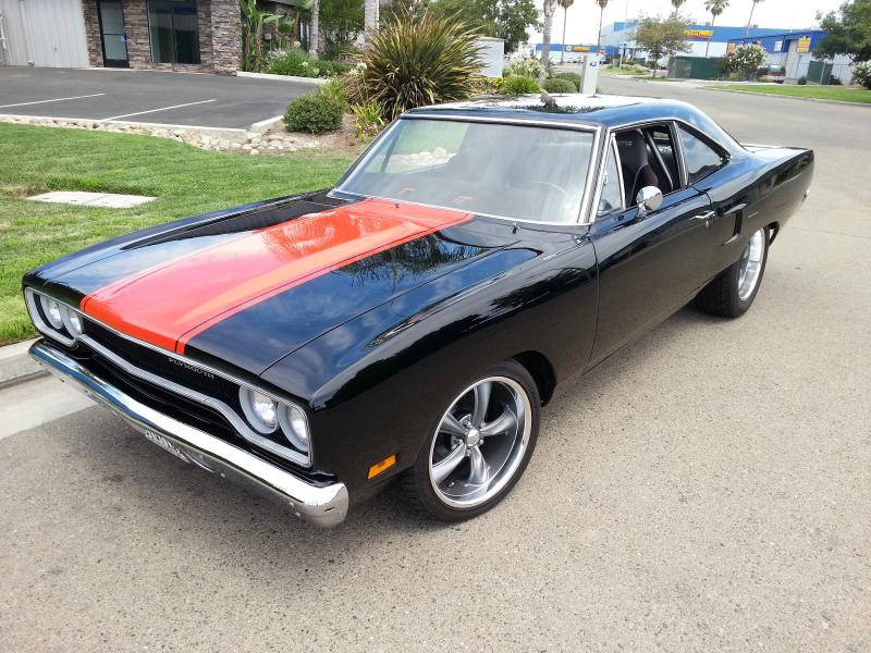 Крайслер Plymouth Road Runner