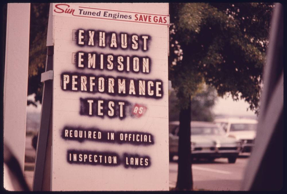 _one_of_several_service_stations_that_advertise_tuneups_to_pass_emission_and_safety_tests.081975.jpg