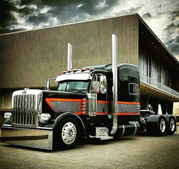 a03c38c28916036ee214cfebb8684903--peterbilt--peterbilt-trucks.jpg