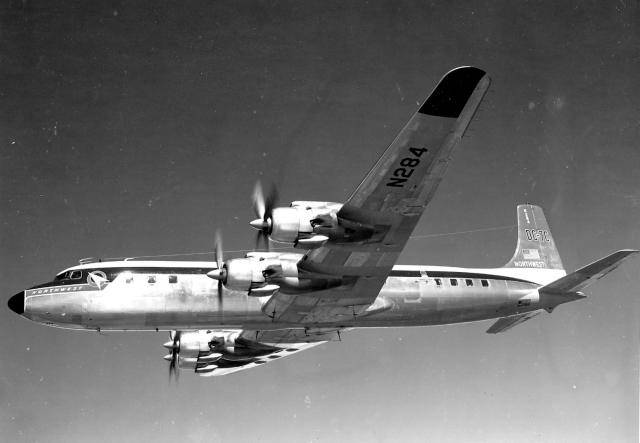 A_DC7_N284_inflight-c_1957-03_publicity_BordenColl.jpg