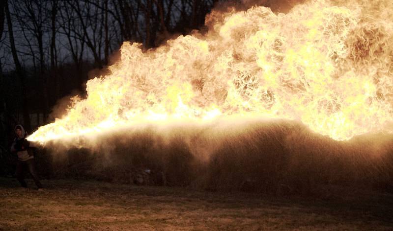 action-flame2.jpg