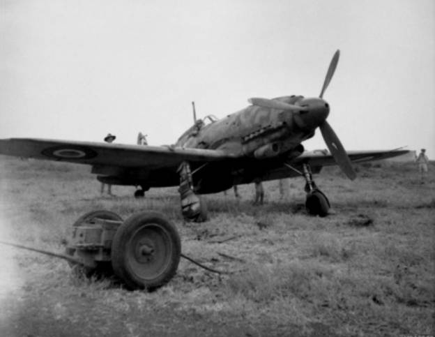 an-italian-macchi-c-205-veltro-aircraft-found-on-catania-airfield-sicily-italy.jpg