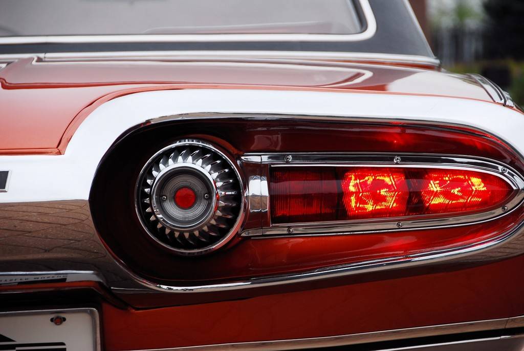 aTurbineCarreartaillightdetail-vi.jpg