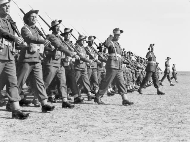 Australian_9th_Div_at_Gaza_in_1942_%28AWM_050124%29.jpg