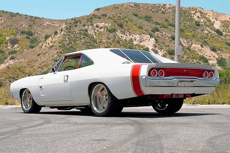 autotopiala-68-charger-nascar-inspired-472-hemi-1.jpg