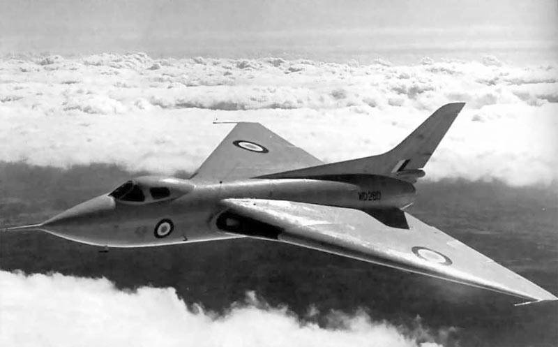 avro-707.jpg