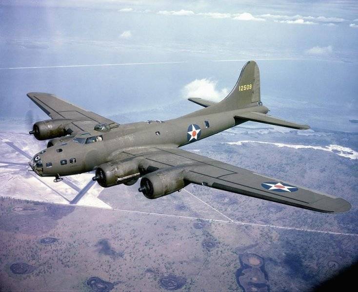 b-17-bombers-en-route-to-england-michael-ochs-archives.jpg