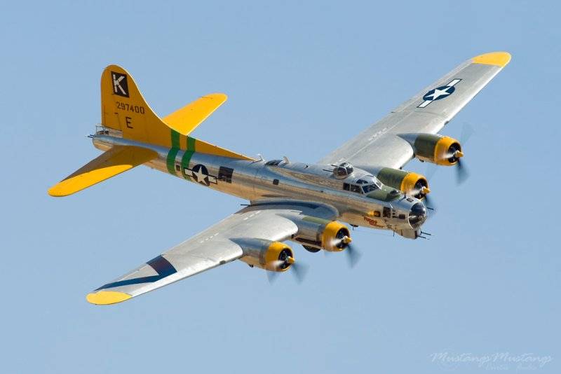 B-17G.jpg