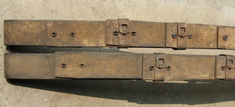 B body leaf springs A.JPG