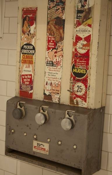 b2ea11f5db126084755fdde8637eb3c1--lady-cave-vintage-appliances.jpg