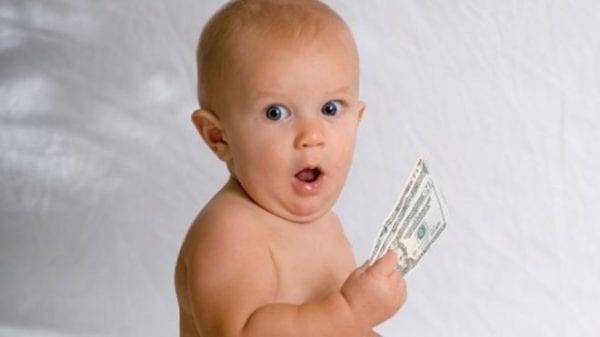 Baby-Sitting-Holding-Money-Shocked.jpg