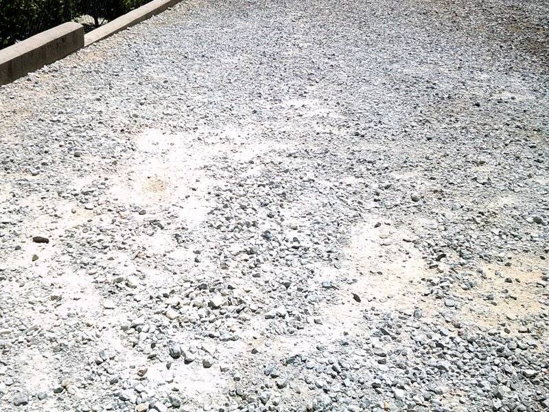 Back yard gravel burnout by Baron 001.JPG