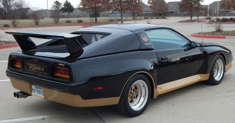 Pontiac Tojan