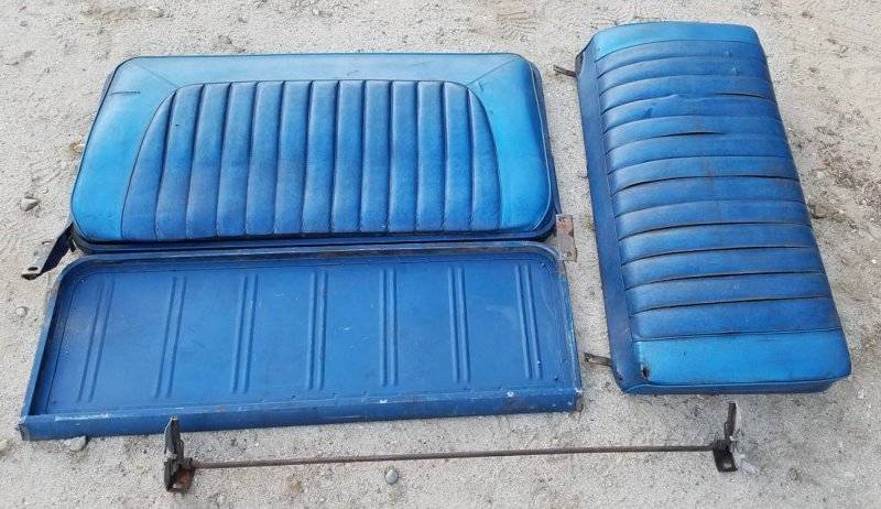 Bbody Wagon 3rd Seat Top.jpg