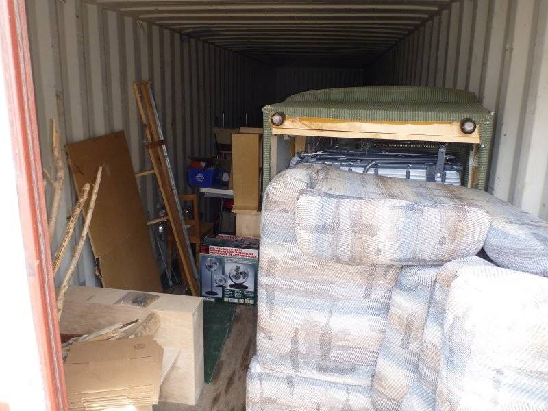 beeincontainer 003.JPG
